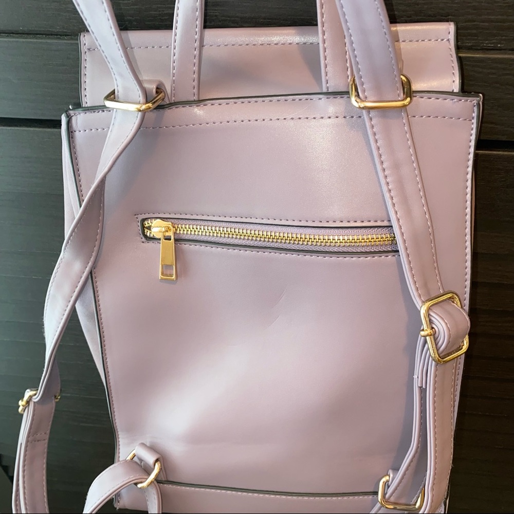 Backpack - Picture 5 of 9